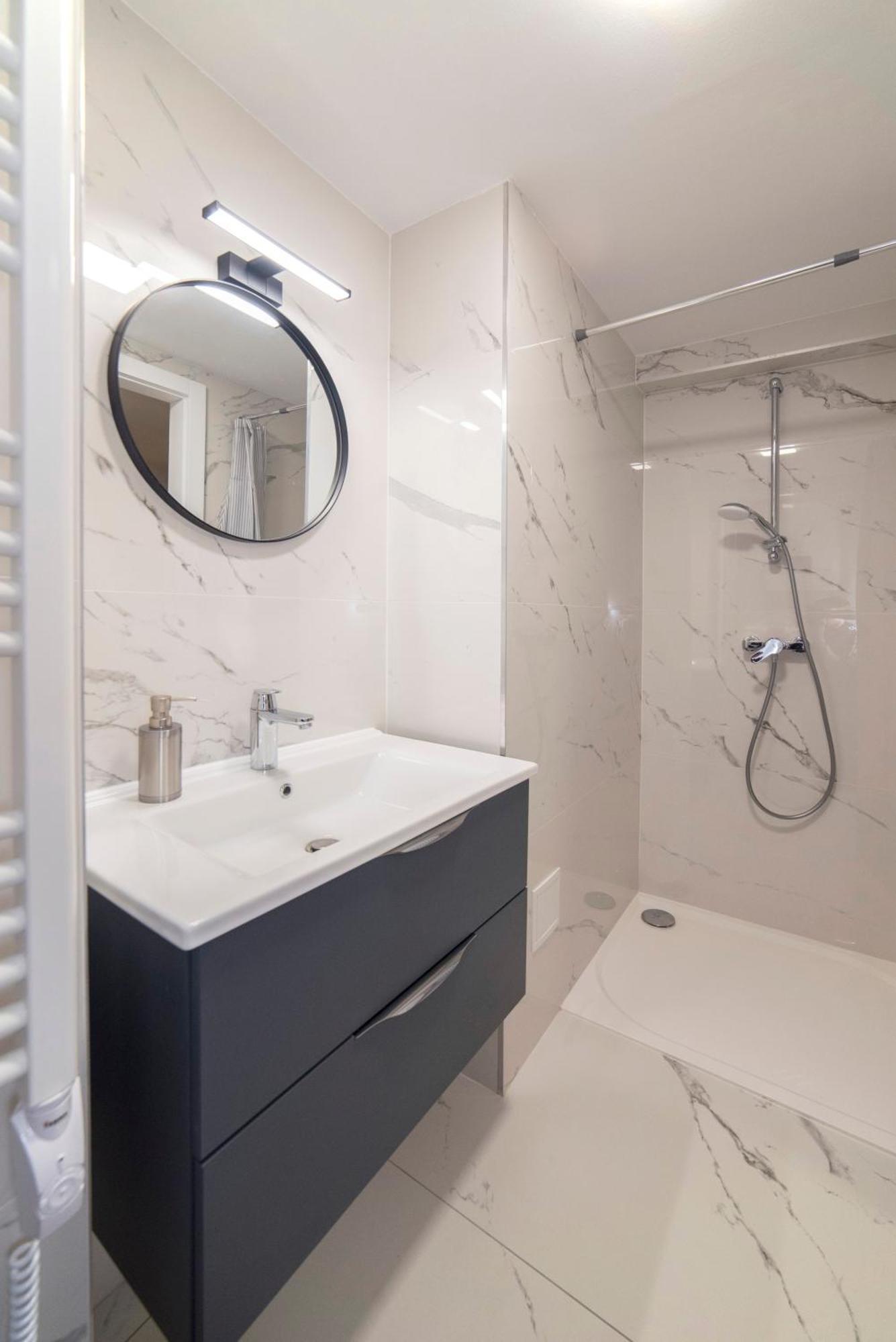 City Center Apartments F6 Zagreb Buitenkant foto
